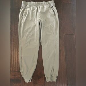 Lululemon size 10 light gray/green jogger
